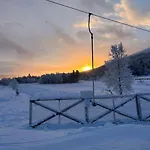 Cozy Near Besseggen With A Outdoor Area!