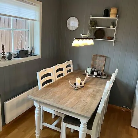 Cozy Near Besseggen With A Outdoor Area! * Randsverk