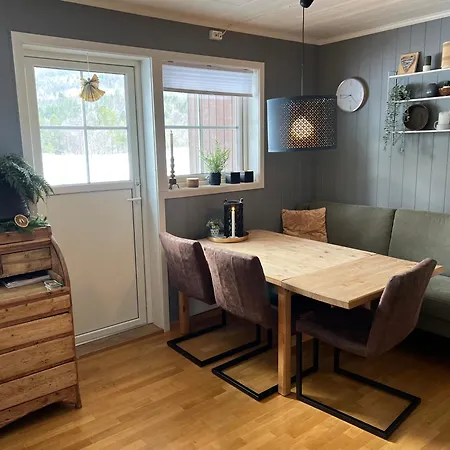 Cozy Near Besseggen With A Outdoor Area! * Randsverk